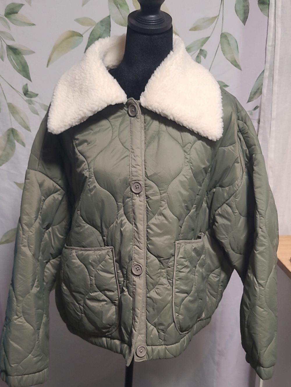 Universal Thread Olive Quilted Puffer with Cream Sherpa Collar